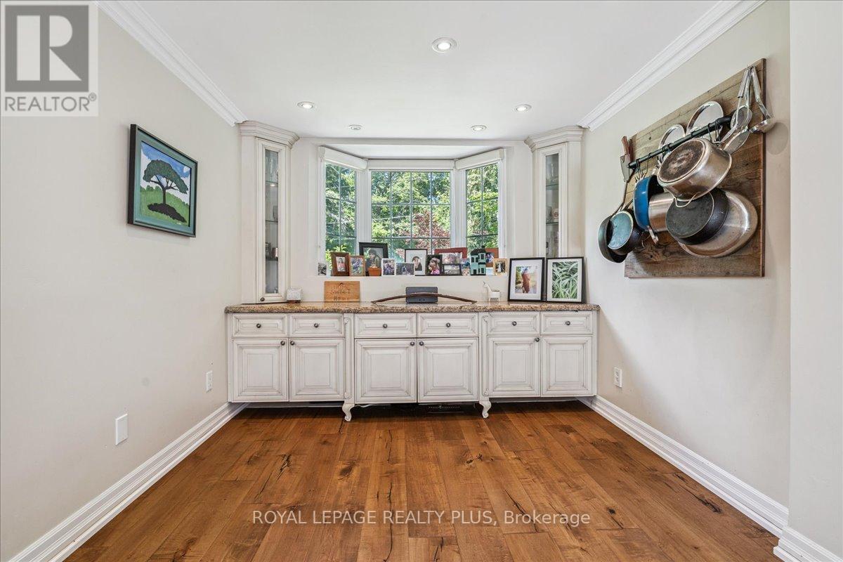 1258 Ravine Drive, Mississauga, ON - Indoor Photo Showing Other Room