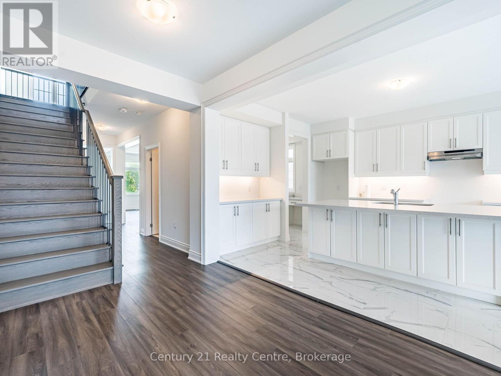 26 Hearn Street, Bradford West Gwillimbury, ON