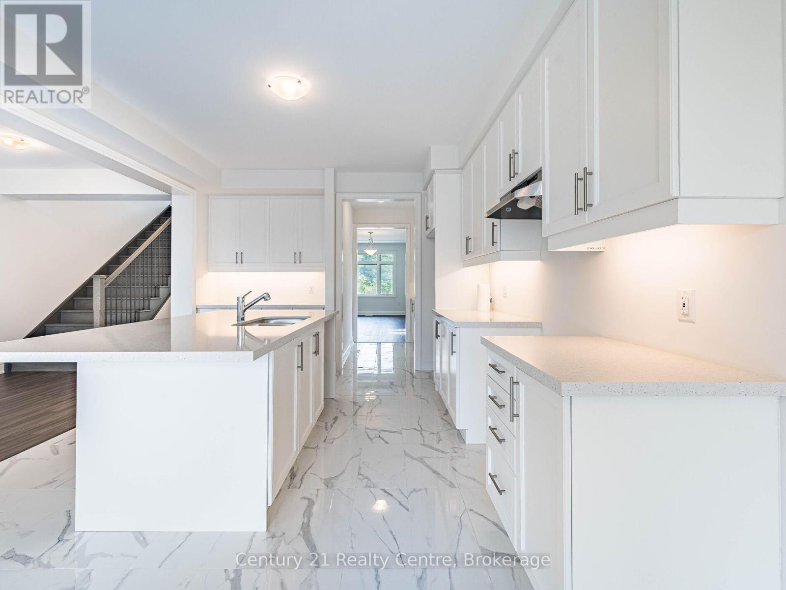 26 Hearn Street, Bradford West Gwillimbury, ON