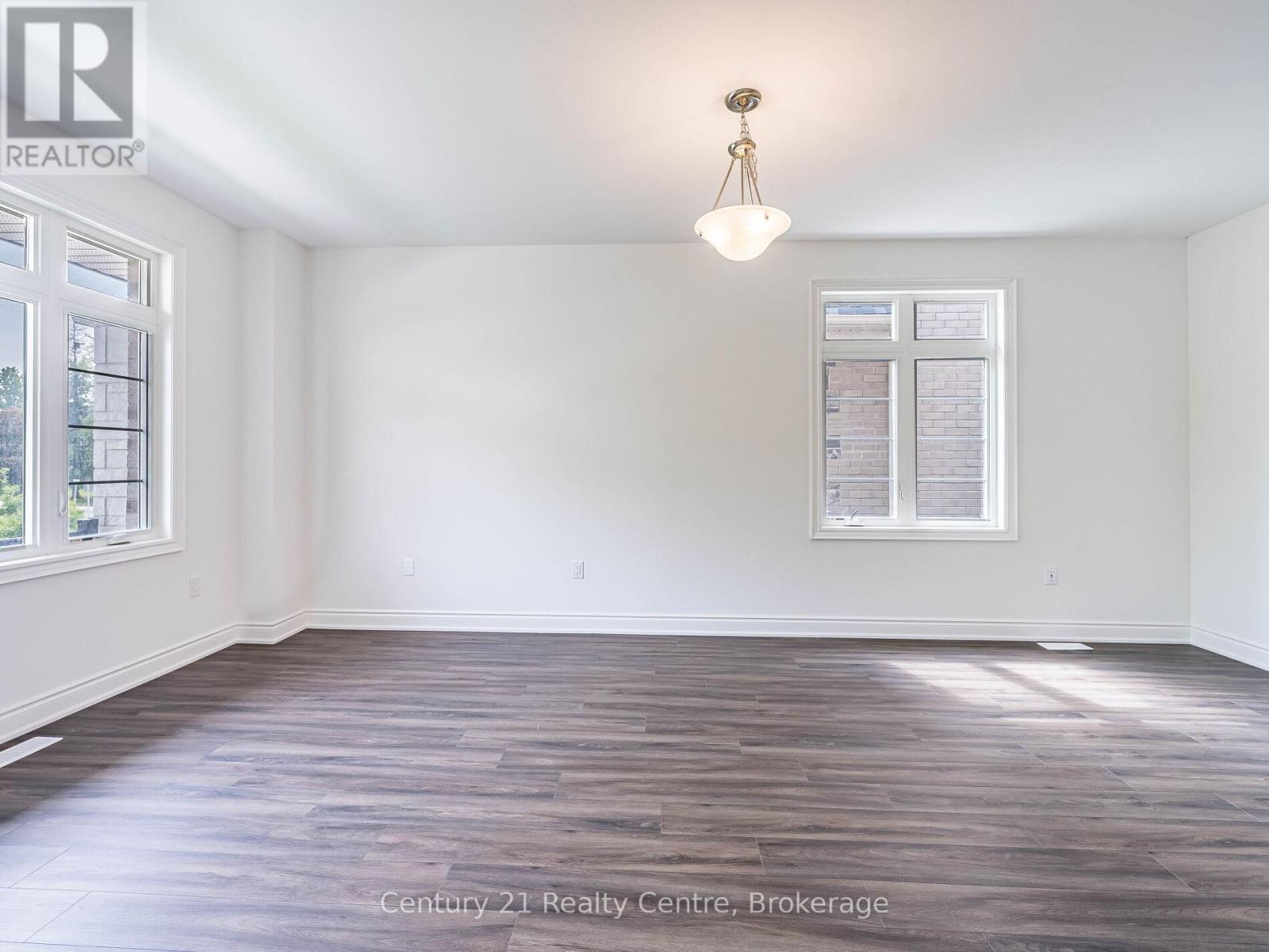 26 Hearn Street, Bradford West Gwillimbury, ON