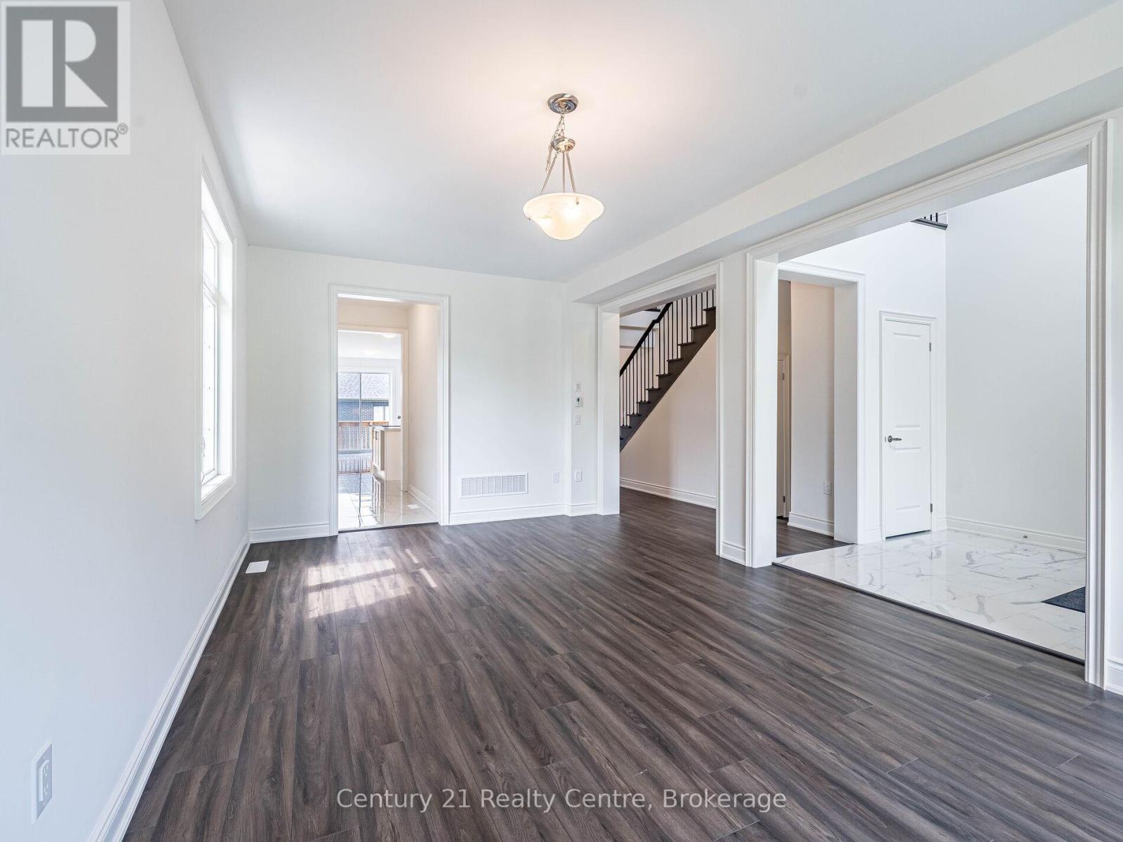 26 Hearn Street, Bradford West Gwillimbury, ON