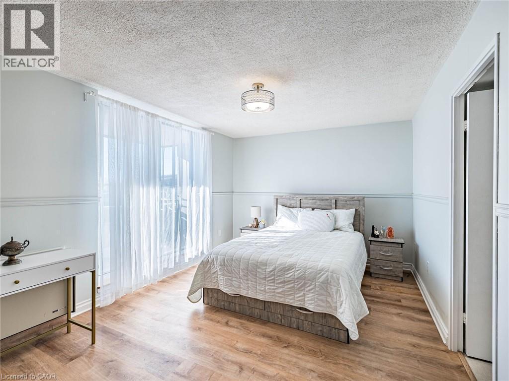 20 William Roe Boulevard Unit# 308, Newmarket, ON - Indoor Photo Showing Bedroom