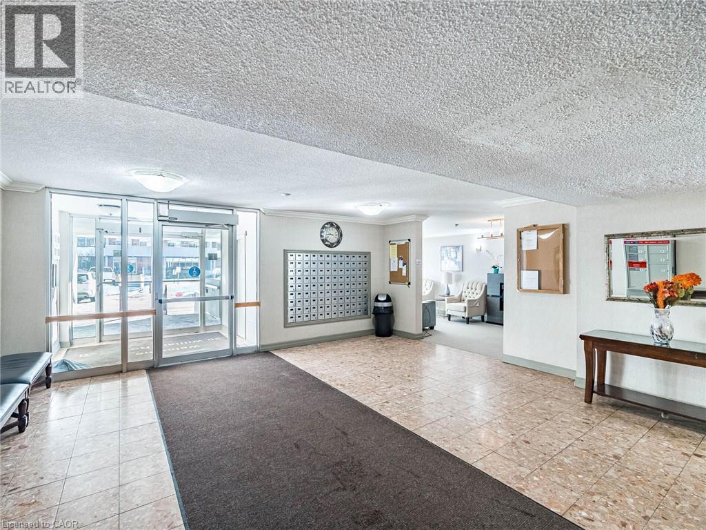 20 William Roe Boulevard Unit# 308, Newmarket, ON - Indoor