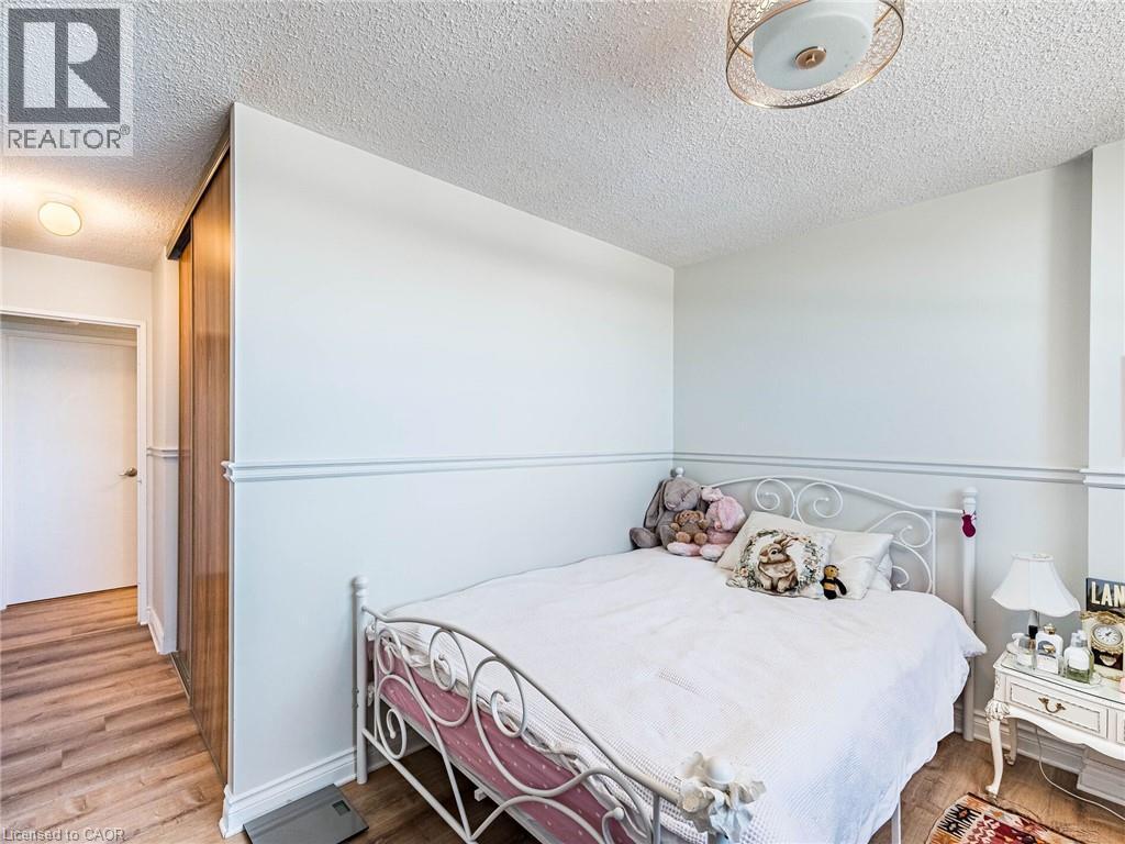 20 William Roe Boulevard Unit# 308, Newmarket, ON - Indoor Photo Showing Bedroom