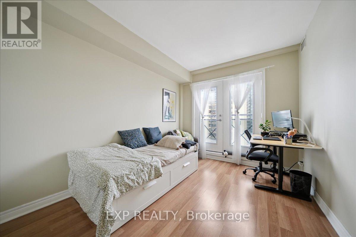 519 - 1415 Lawrence Avenue W, Toronto, ON