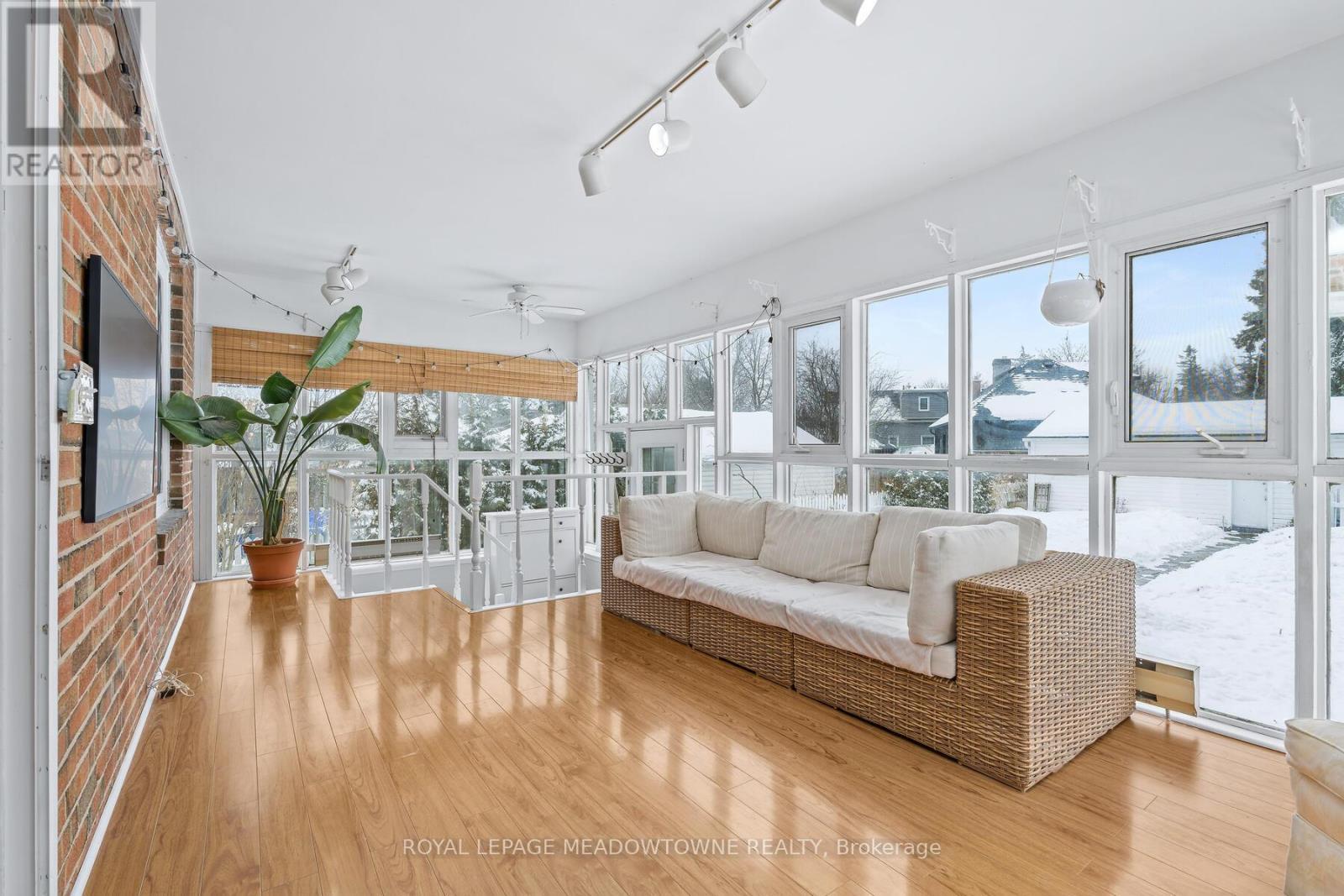 2 Ostrander Boulevard, Halton Hills, ON - Indoor