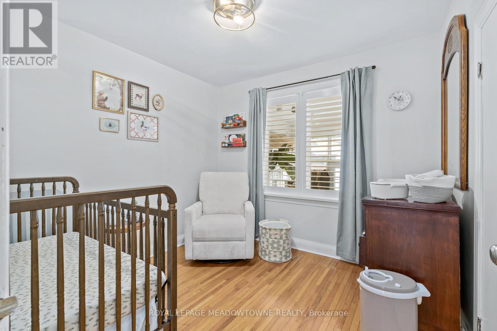 2 Ostrander Boulevard, Halton Hills, ON - Indoor Photo Showing Bedroom