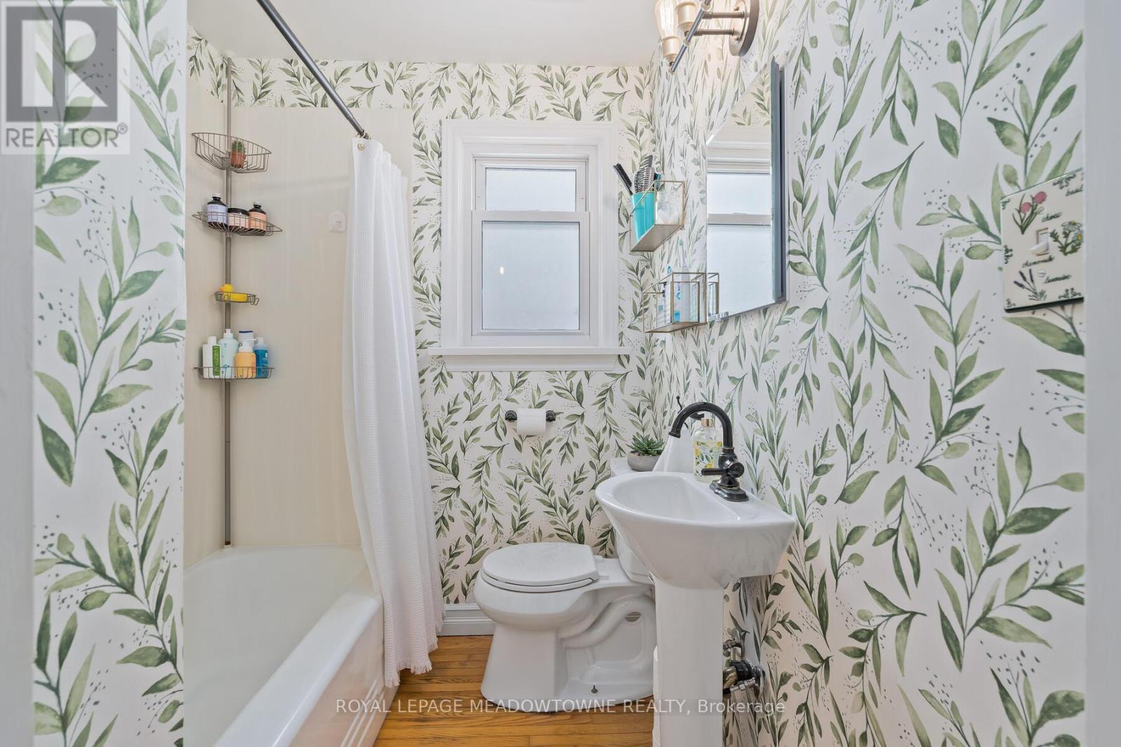 2 Ostrander Boulevard, Halton Hills, ON - Indoor Photo Showing Bathroom
