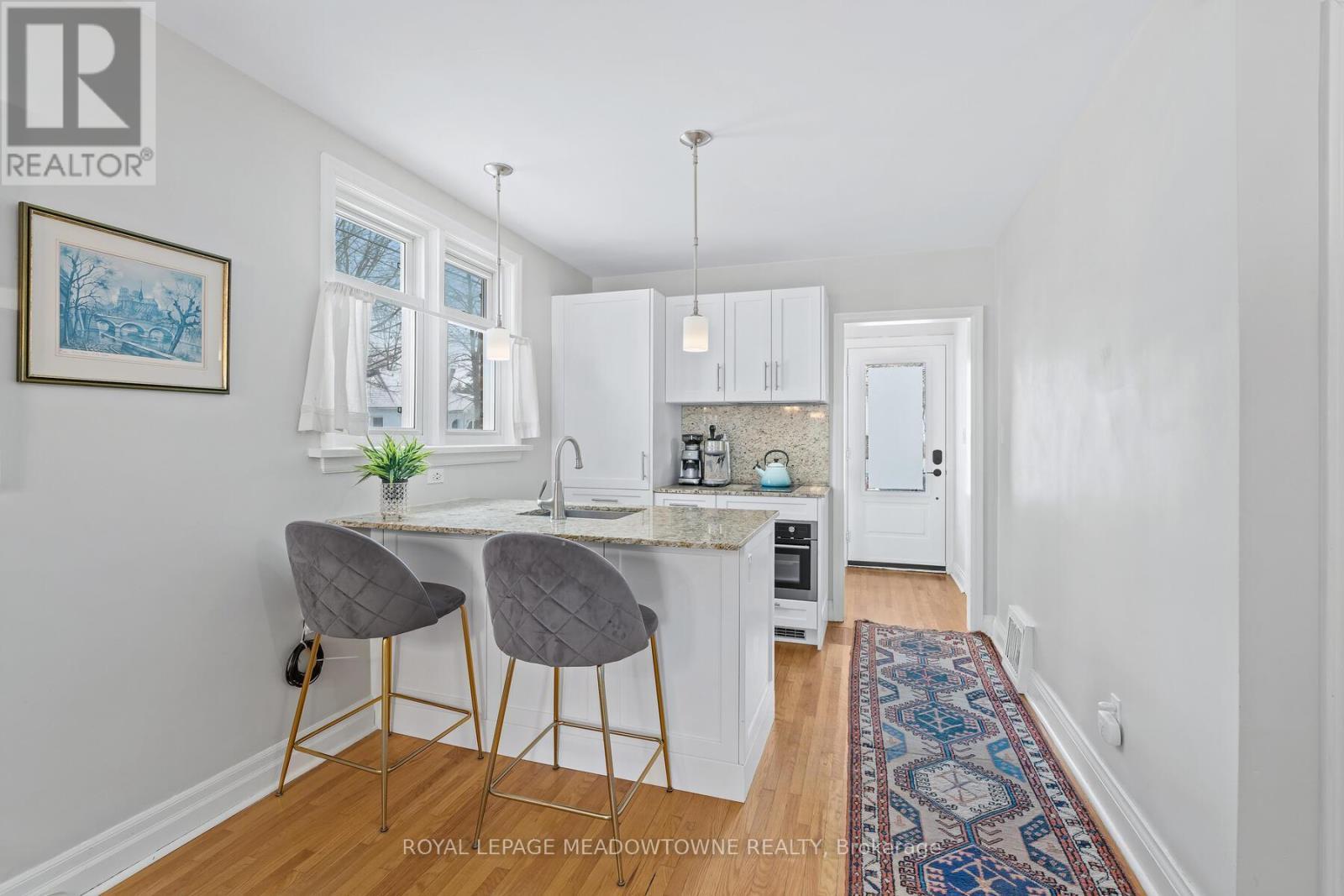 2 Ostrander Boulevard, Halton Hills, ON - Indoor Photo Showing Kitchen