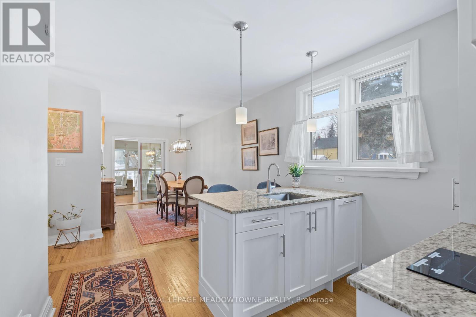 2 Ostrander Boulevard, Halton Hills, ON - Indoor Photo Showing Kitchen
