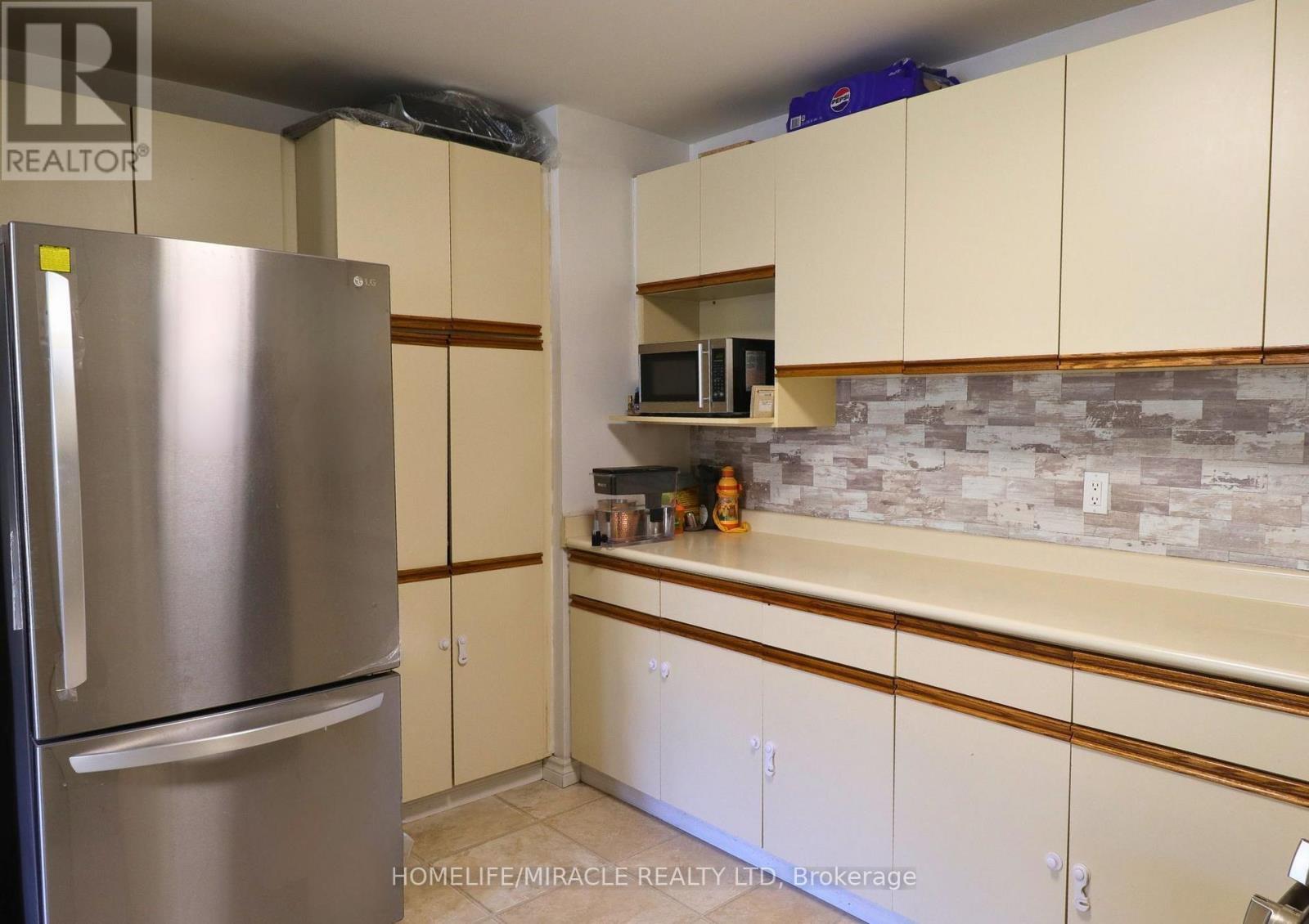 3 Caprice Court, Kitchener, ON