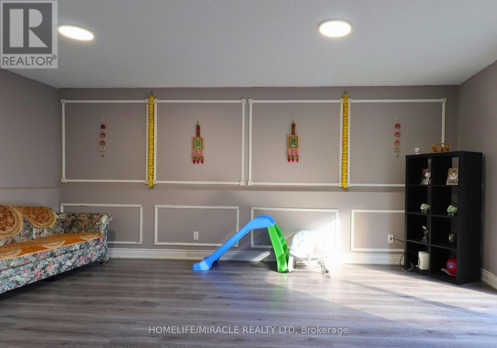 3 Caprice Court, Kitchener, ON