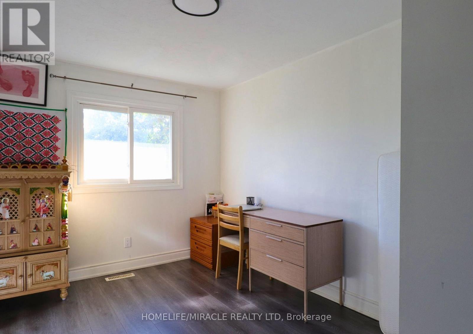 3 Caprice Court, Kitchener, ON