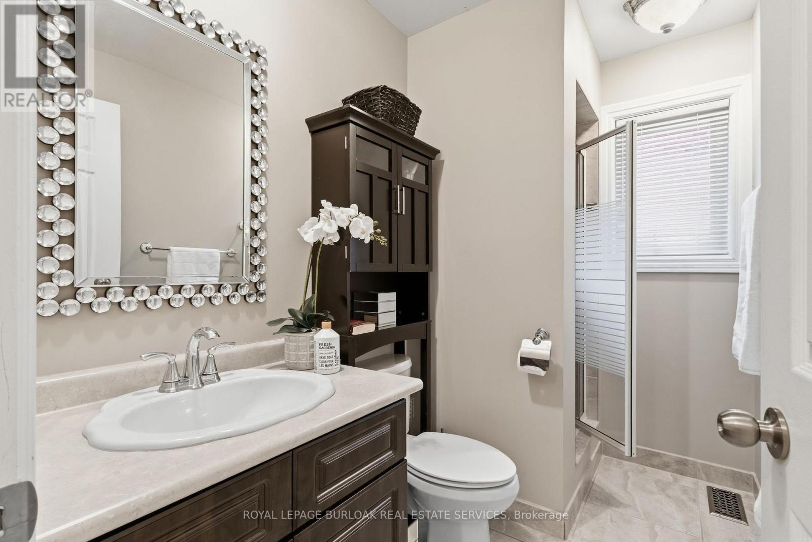 117 Miller Drive, Hamilton, ON - Indoor Photo Showing Bathroom
