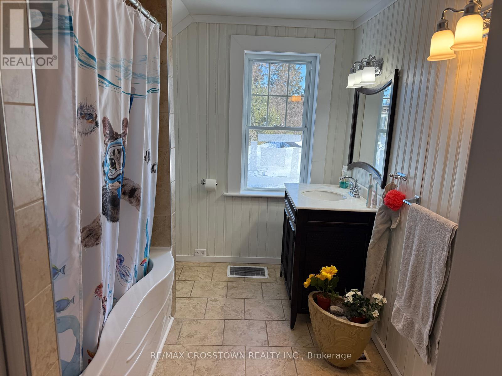 112 Arthur Street, Powassan, ON