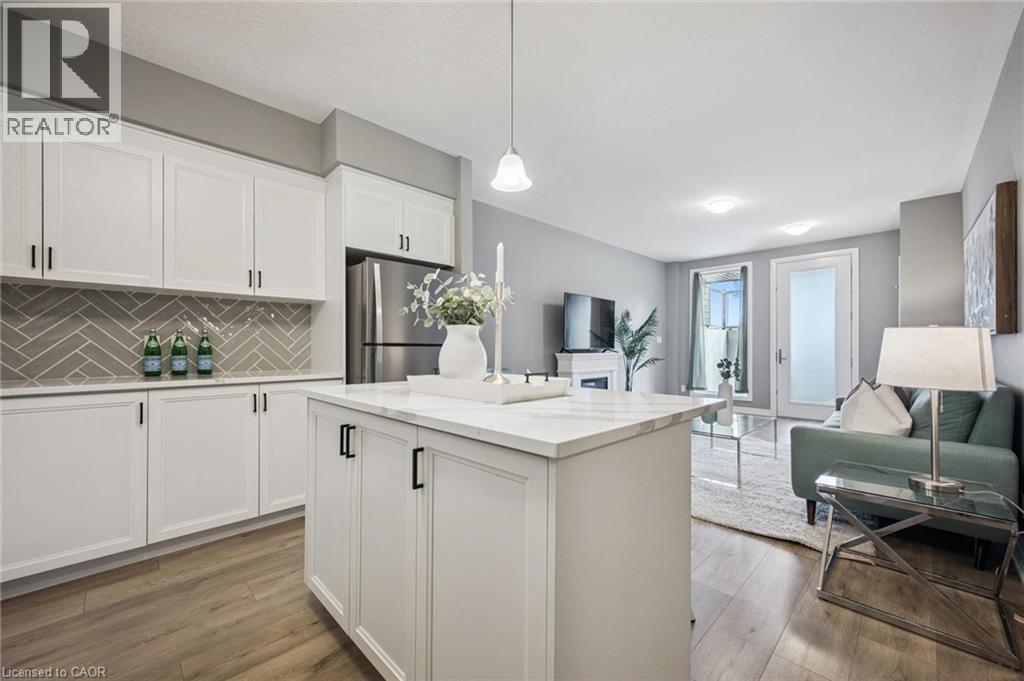 261 Woodbine Avenue Unit# 35, Kitchener, ON - Indoor Photo Showing Kitchen