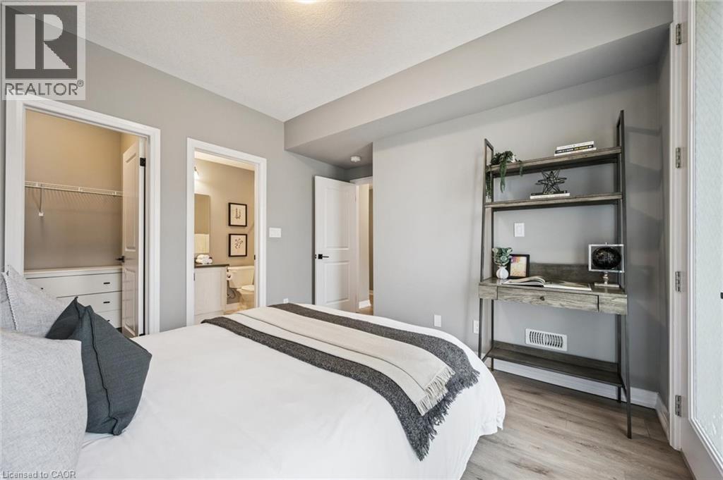 261 Woodbine Avenue Unit# 35, Kitchener, ON - Indoor Photo Showing Bedroom