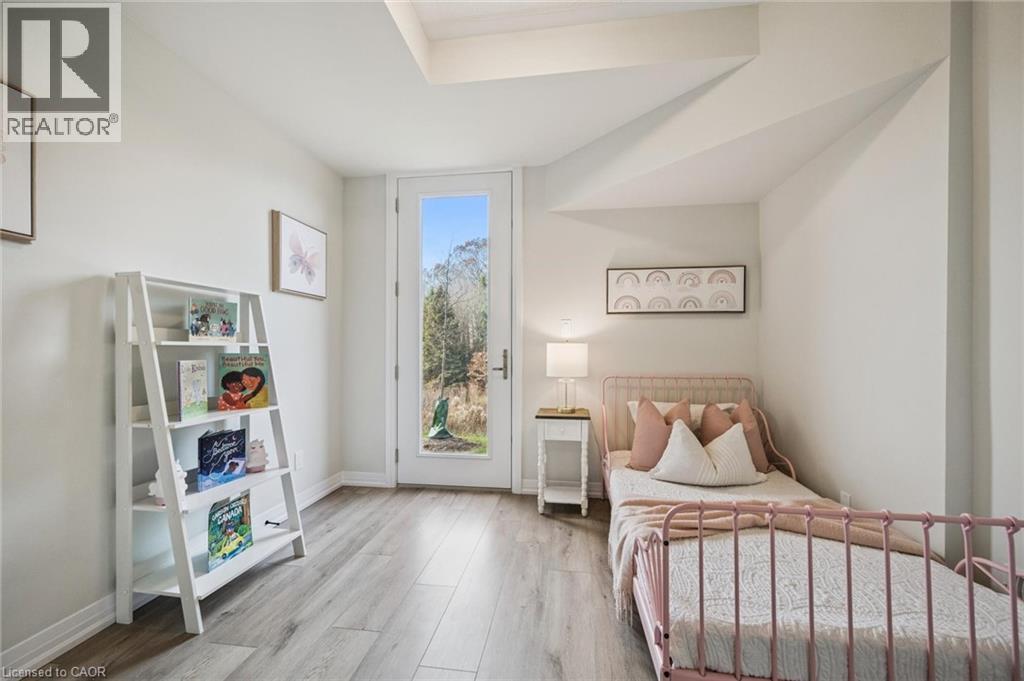 261 Woodbine Avenue Unit# 35, Kitchener, ON - Indoor Photo Showing Bedroom