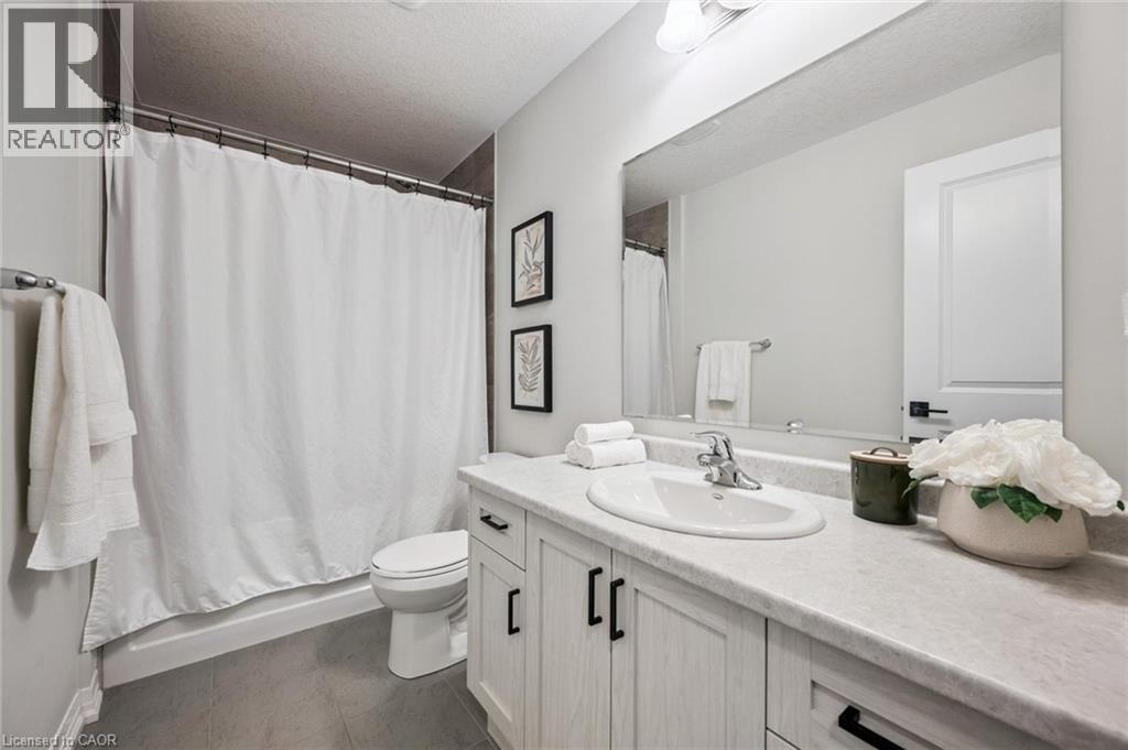 261 Woodbine Avenue Unit# 35, Kitchener, ON - Indoor Photo Showing Bathroom