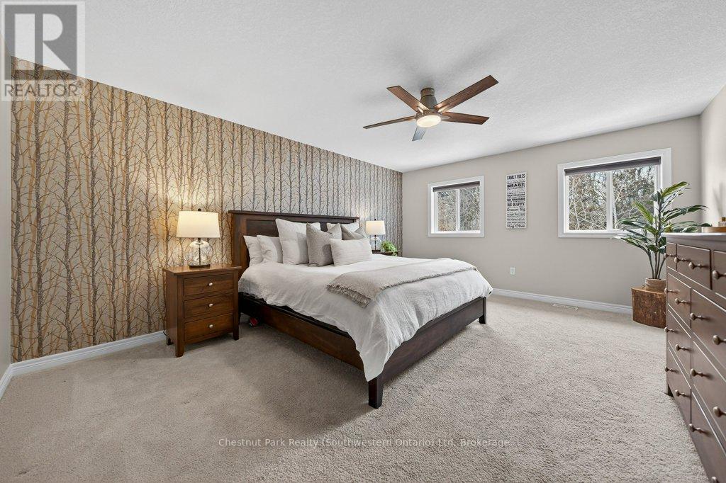 Large primary bedroom - 22 Rooke Court, Guelph (Willow West/Sugarbush/West Acres), ON