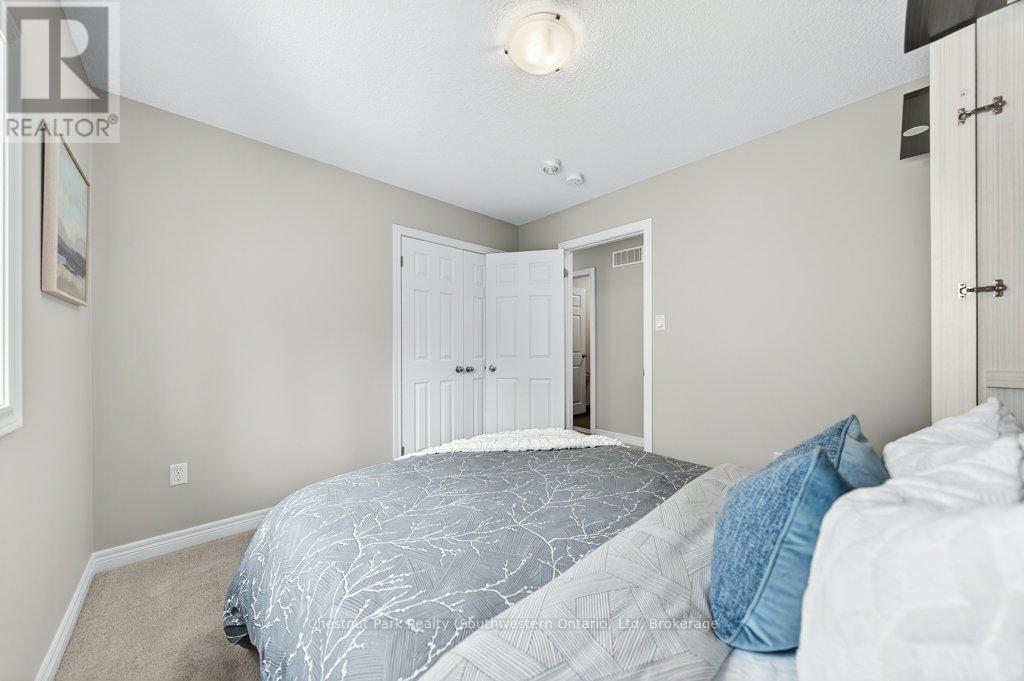 22 Rooke Court, Guelph (Willow West/Sugarbush/West Acres), ON