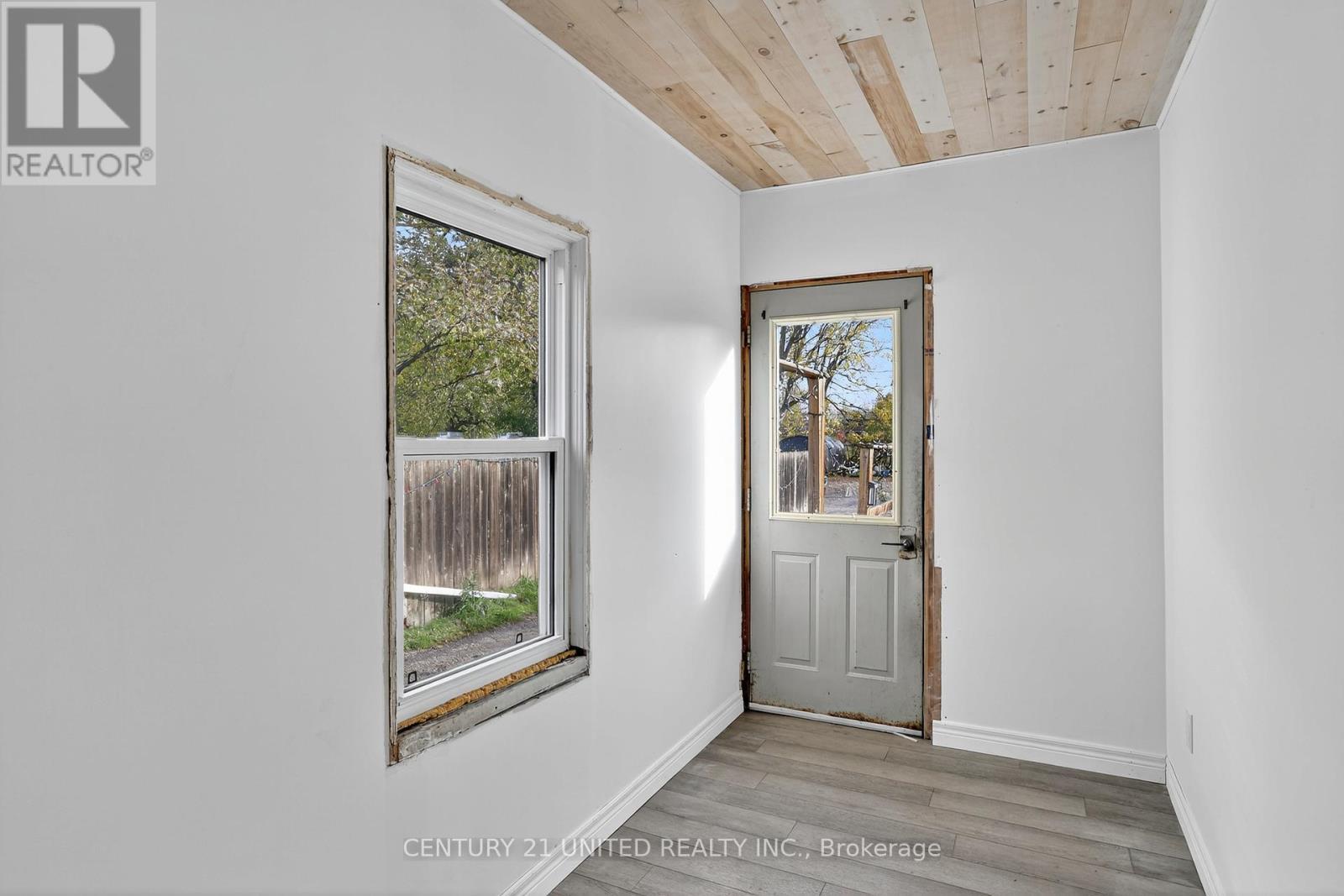 201 Romaine Street, Peterborough (Otonabee Ward 1), ON