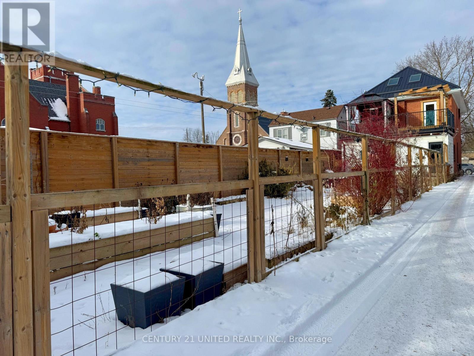 201 Romaine Street, Peterborough (Otonabee Ward 1), ON