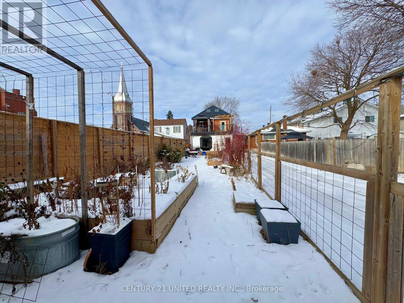 201 Romaine Street, Peterborough (Otonabee Ward 1), ON