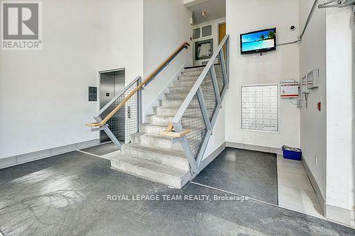 308 - 360 Cumberland Street, Ottawa, ON - Indoor Photo Showing Other Room