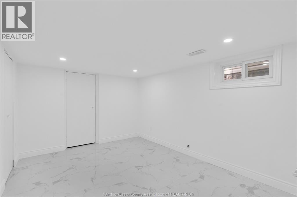 1510 Langlois, Windsor, ON - Indoor Photo Showing Other Room