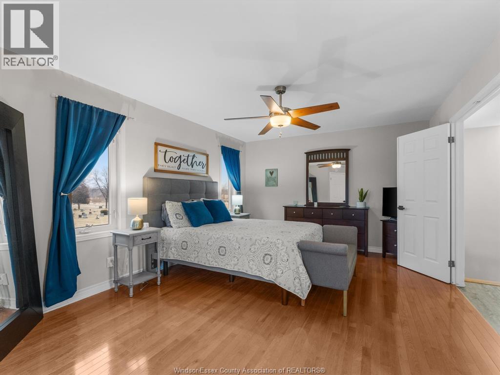 46 Brush Crescent, Amherstburg, ON - Indoor Photo Showing Bedroom