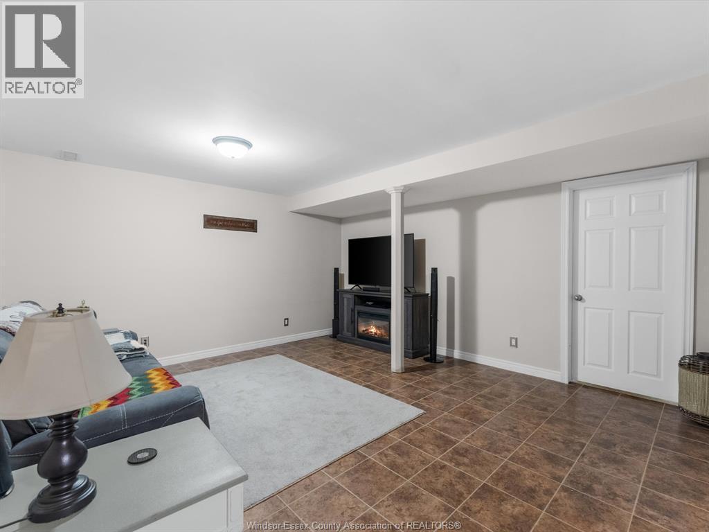 46 Brush Crescent, Amherstburg, ON - Indoor