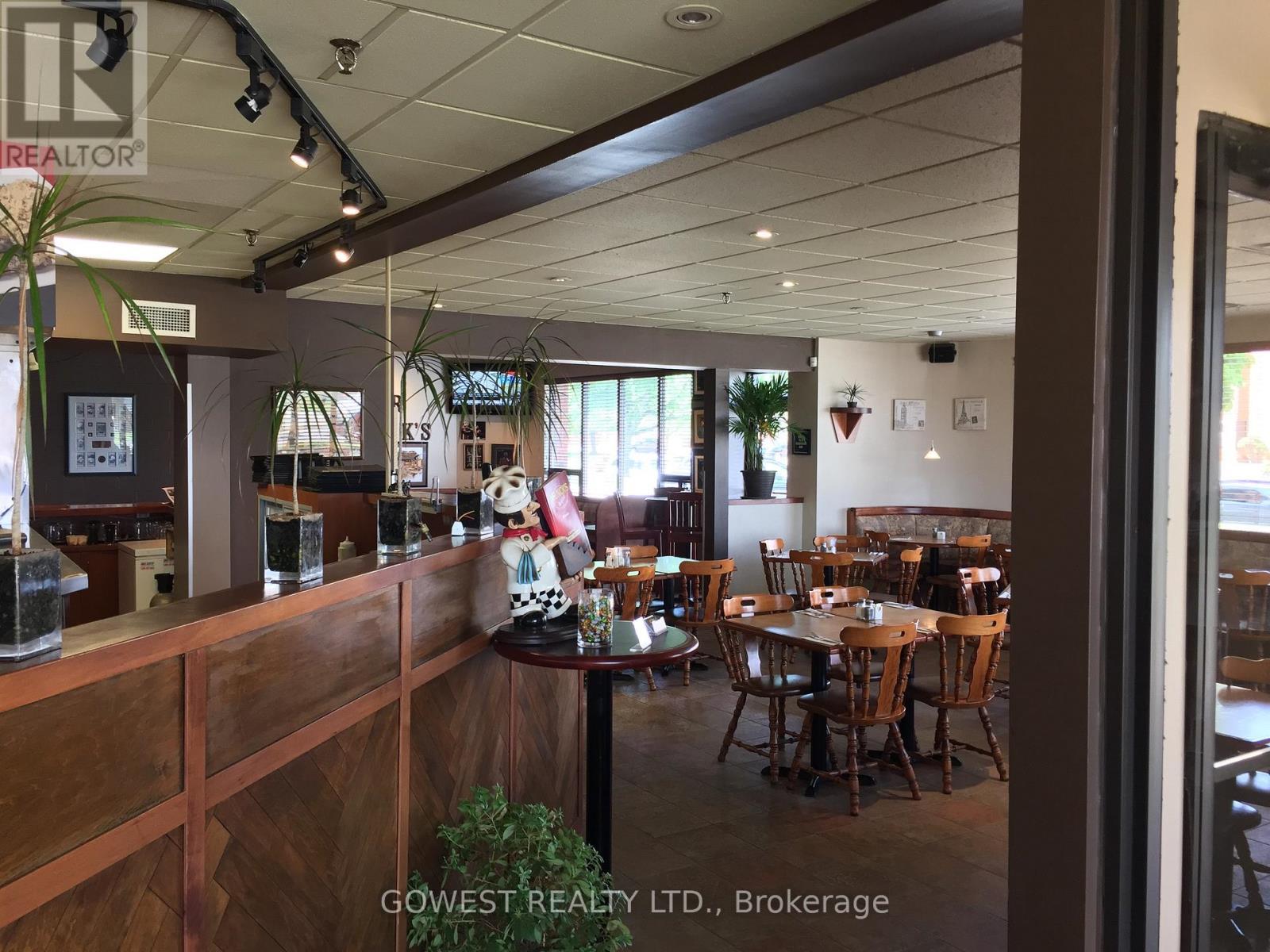 16 Spinnaker Way, Vaughan, ON