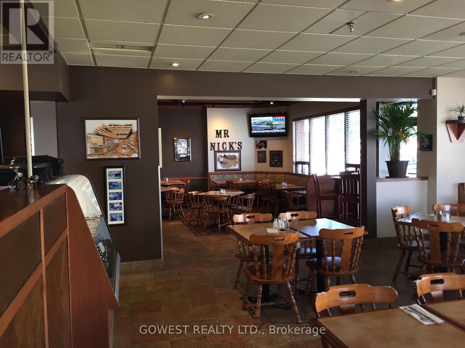 16 Spinnaker Way, Vaughan, ON