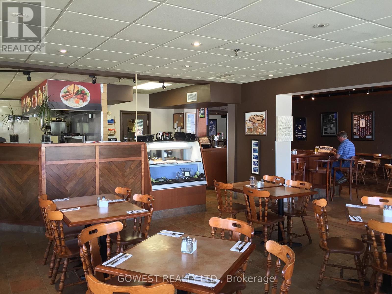 16 Spinnaker Way, Vaughan, ON