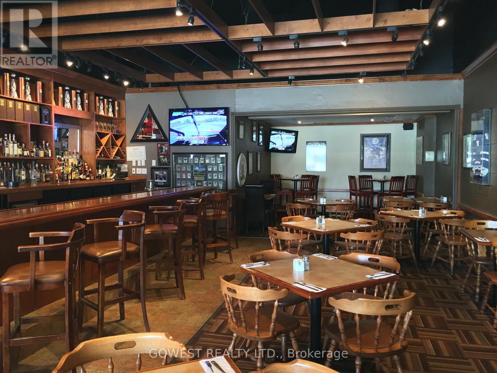 16 Spinnaker Way, Vaughan, ON