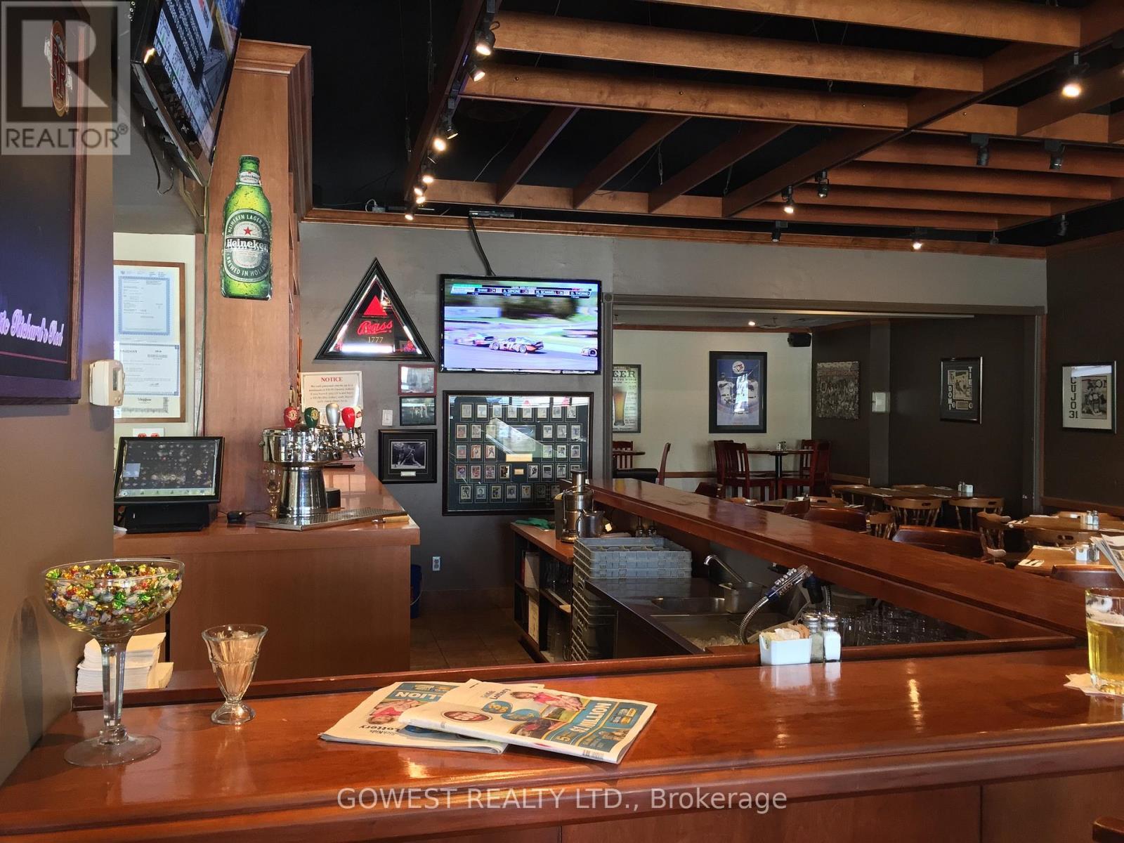 16 Spinnaker Way, Vaughan, ON