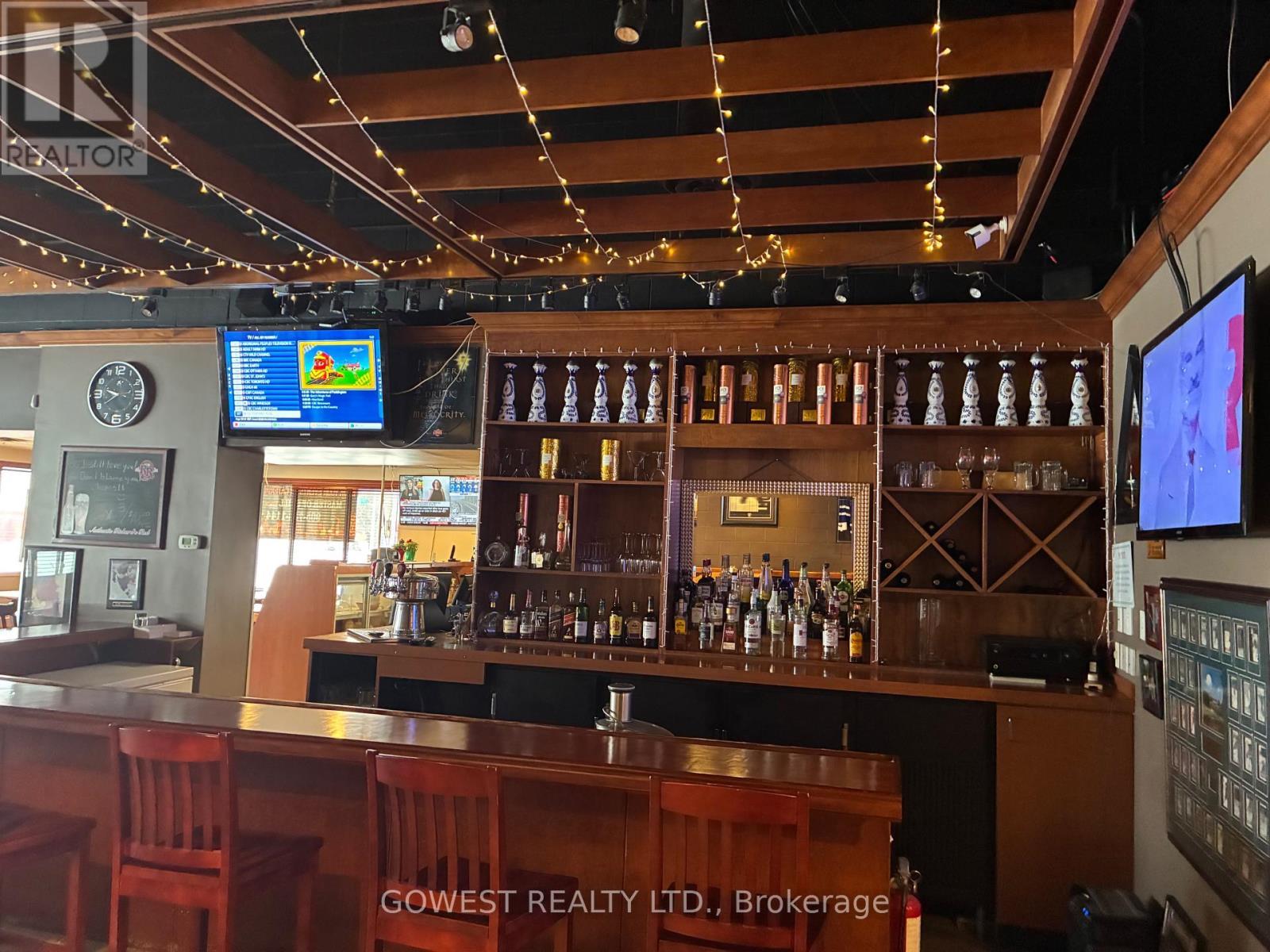 16 Spinnaker Way, Vaughan, ON