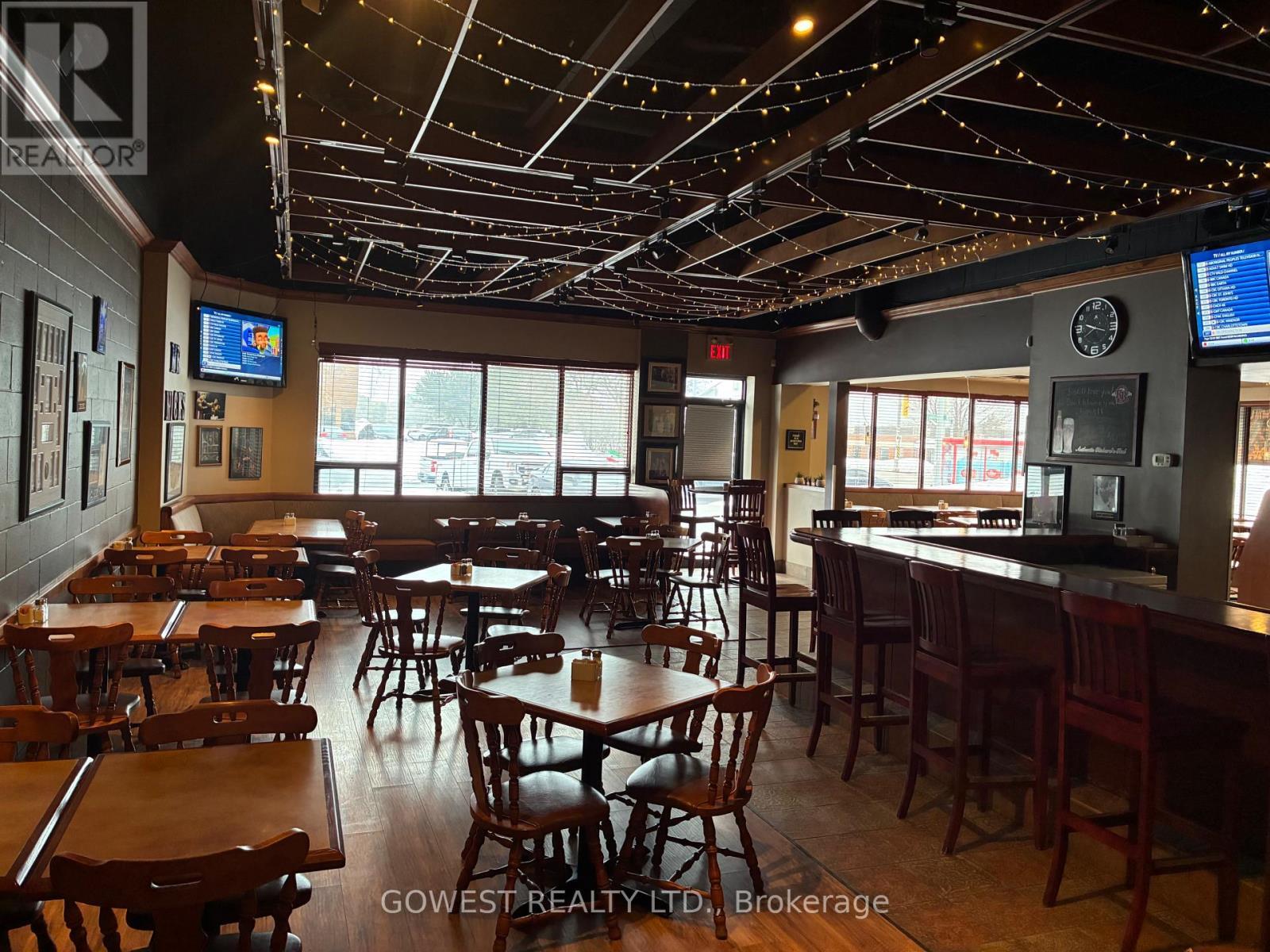 16 Spinnaker Way, Vaughan, ON