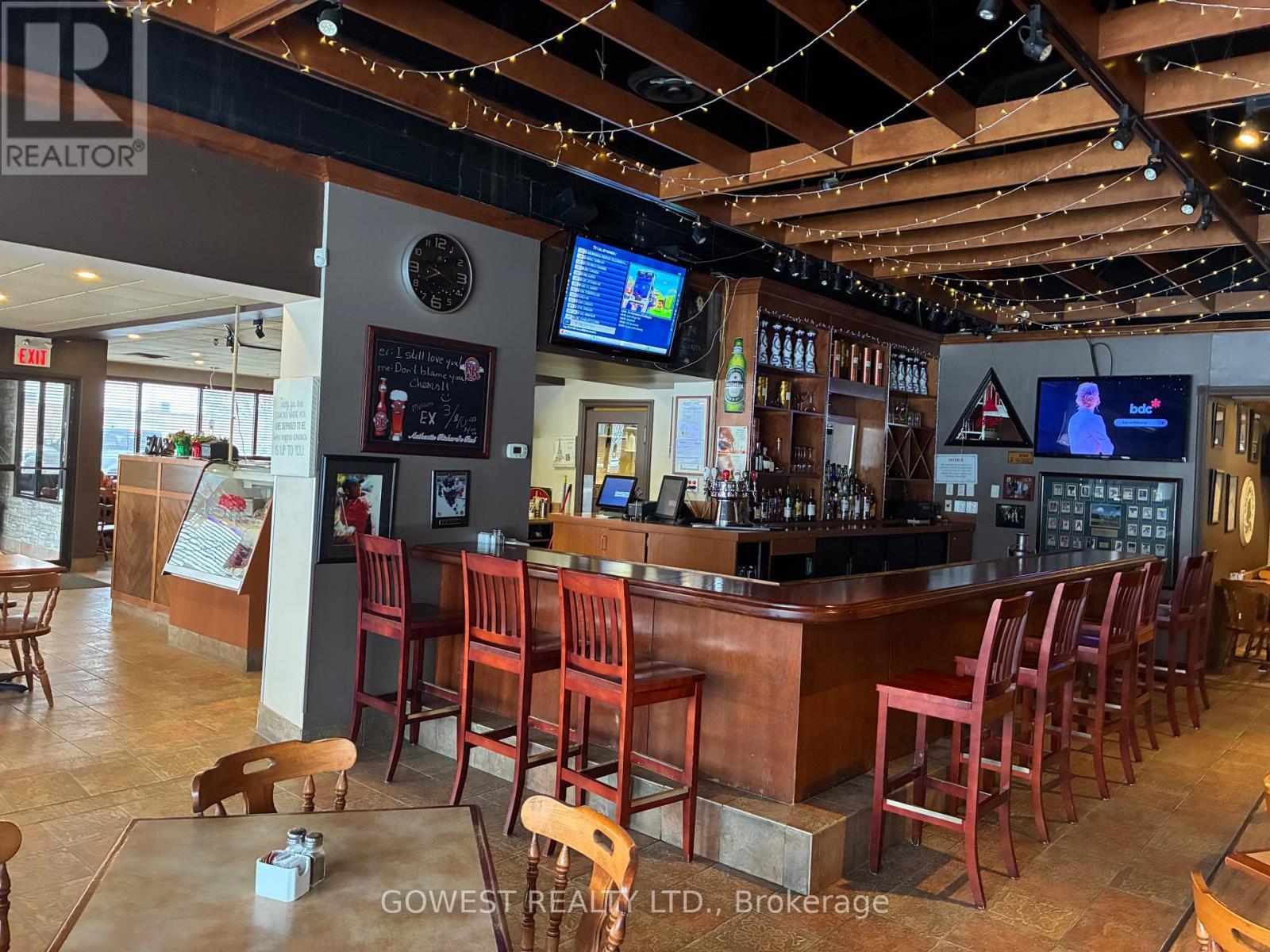 16 Spinnaker Way, Vaughan, ON