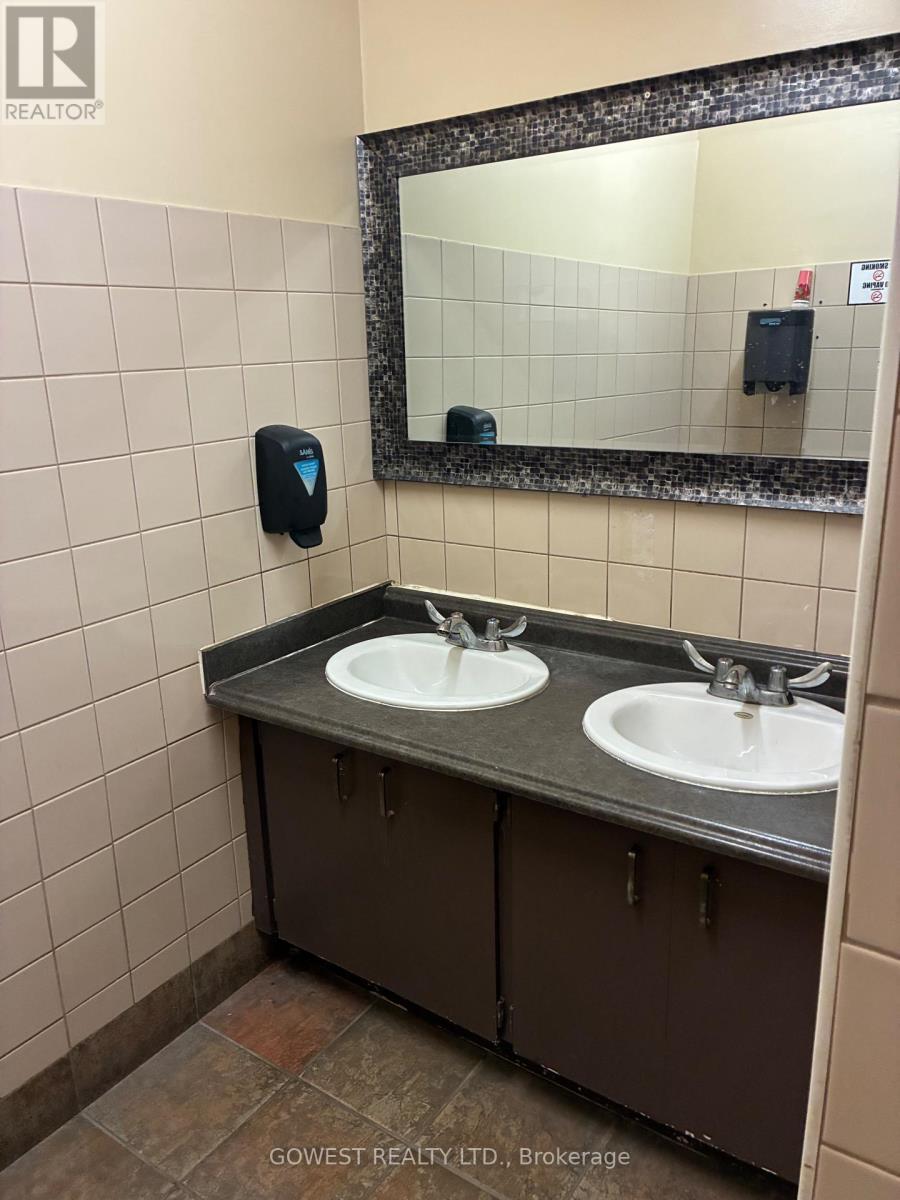 16 Spinnaker Way, Vaughan, ON