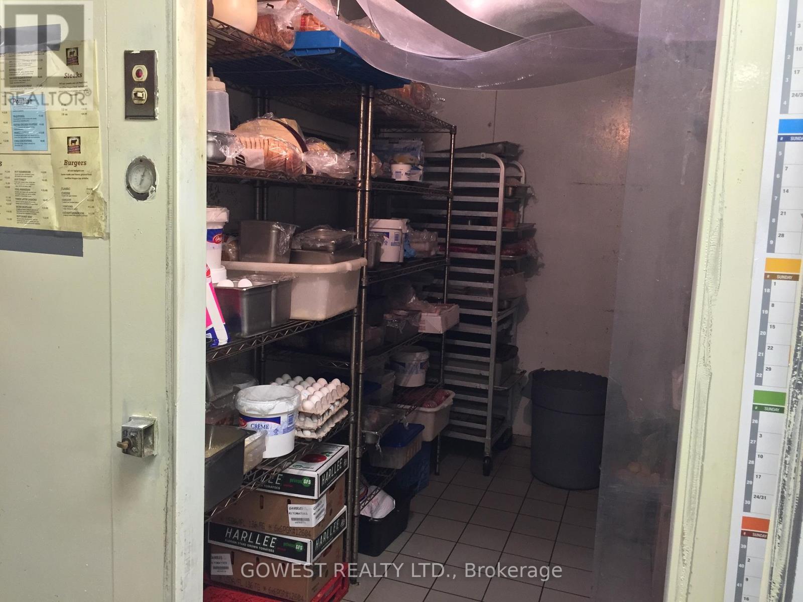 16 Spinnaker Way, Vaughan, ON