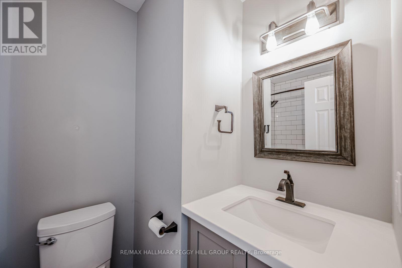 81 Sproule Drive, Barrie, ON - Indoor Photo Showing Bathroom