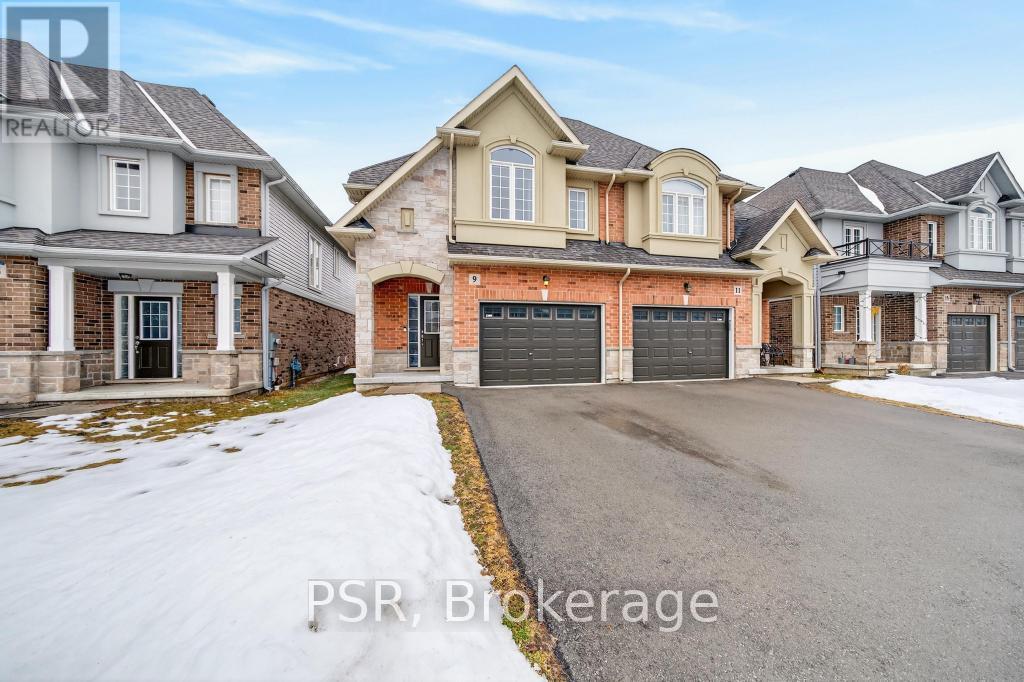 9 Starling Drive, Hamilton, ON - Outdoor With Facade