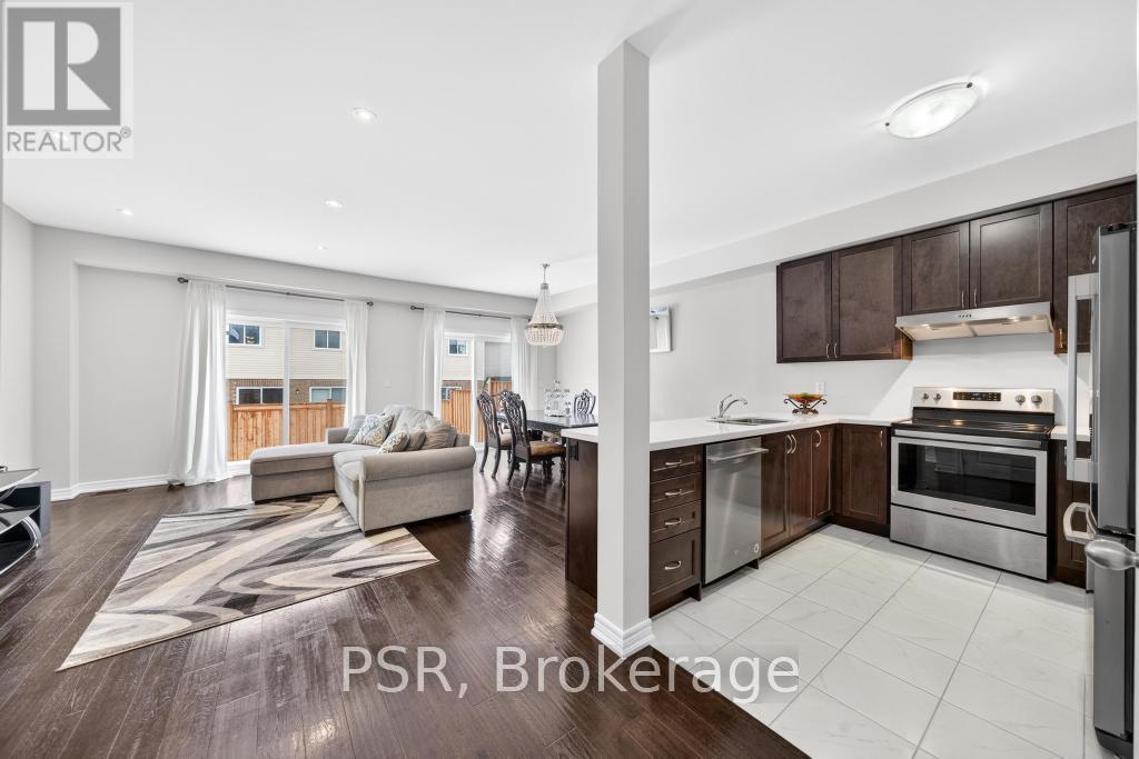 9 Starling Drive, Hamilton, ON - Indoor Photo Showing Kitchen With Stainless Steel Kitchen