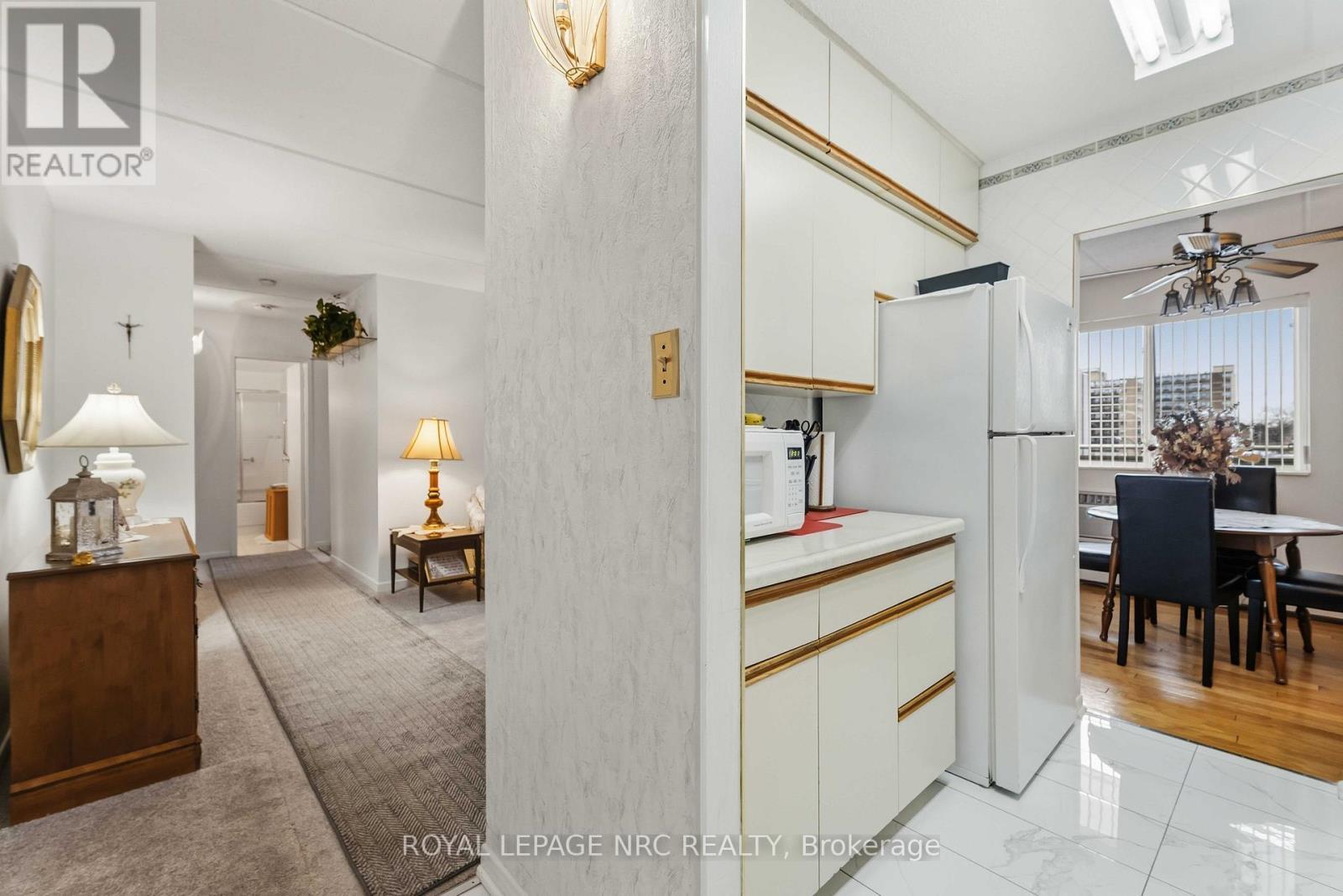 418 - 198 Scott Street, St. Catharines (Fairview), ON - Indoor Photo Showing Other Room