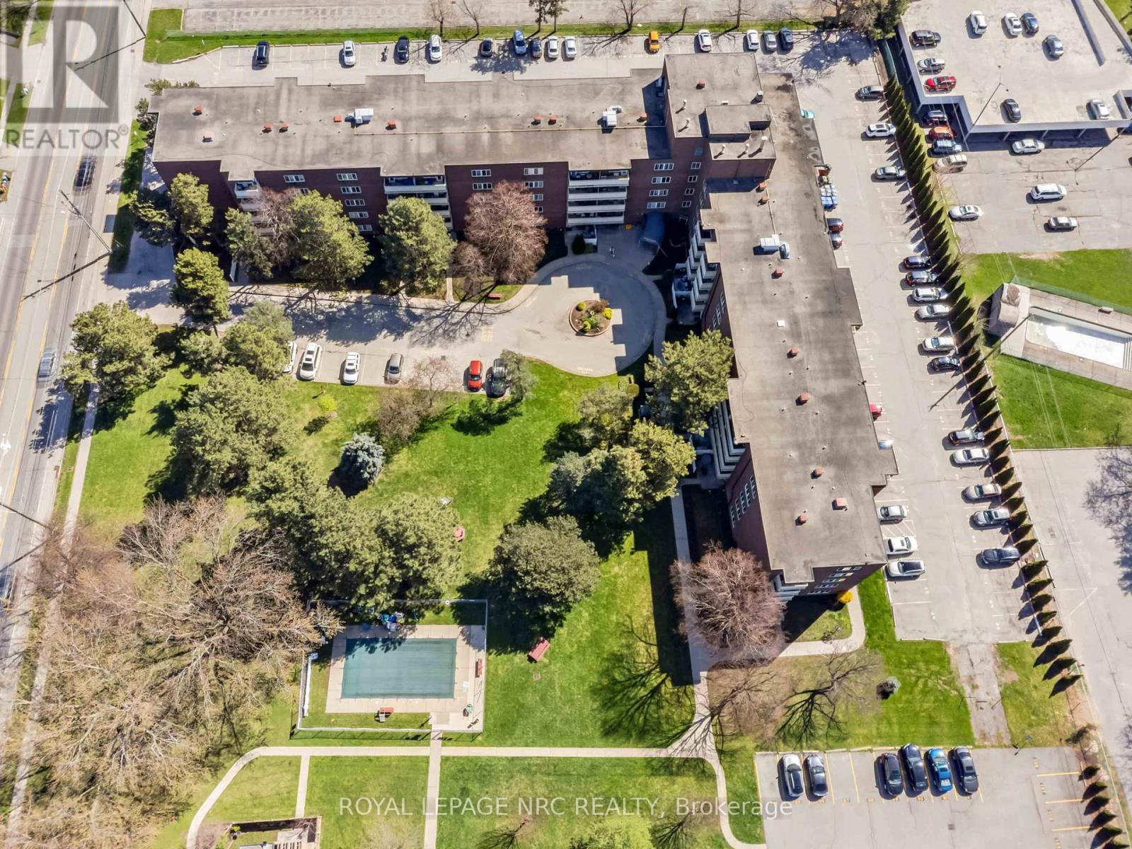 418 - 198 Scott Street, St. Catharines (Fairview), ON - Outdoor With View