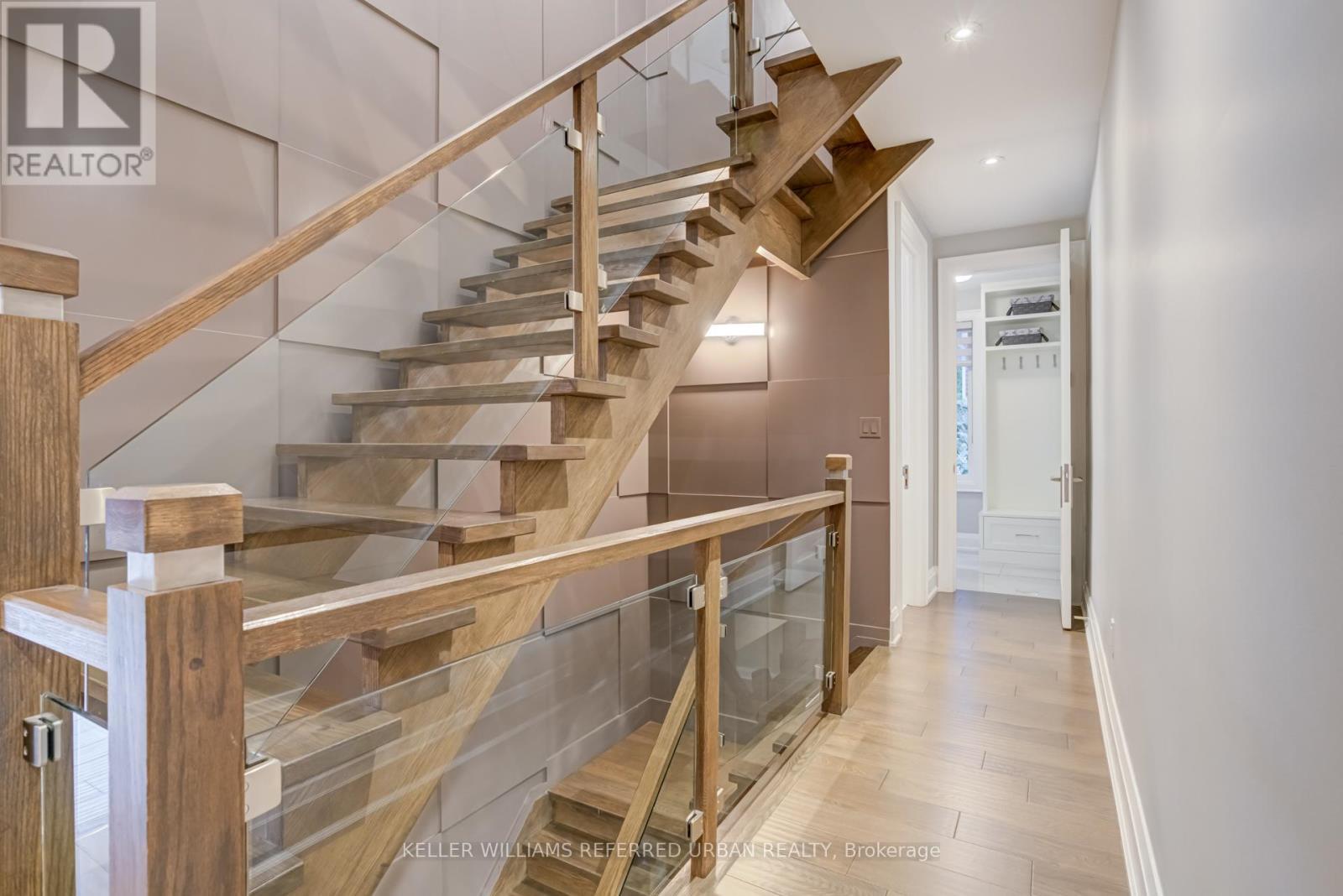 1376 Applewood Road, Mississauga, ON - Indoor Photo Showing Other Room