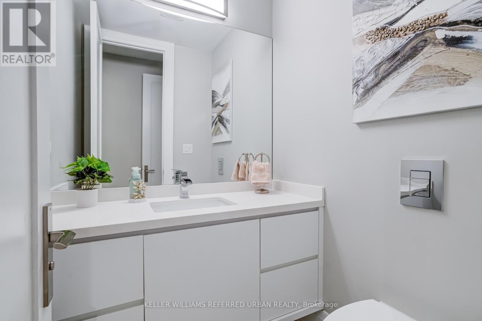 1376 Applewood Road, Mississauga, ON - Indoor Photo Showing Bathroom
