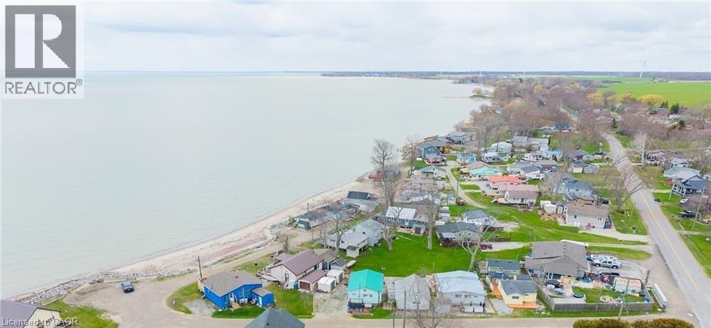 Private family beach short walk down from lakeshore - 17 Maple Lane, Rainham, ON - Outdoor With View